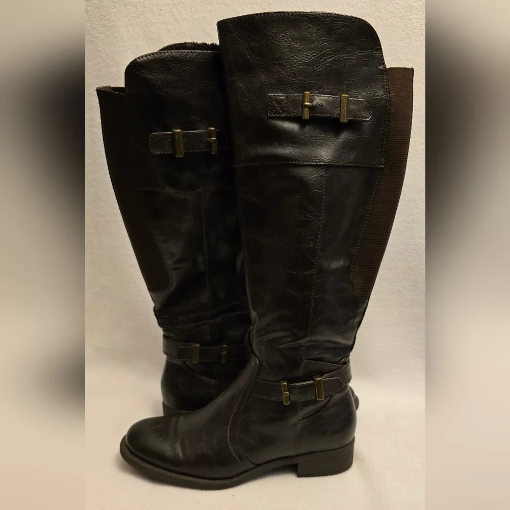 Rocio Black Knee-High Boots. 7